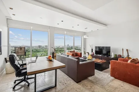 19707 Turnberry Way Aventura FL 33180