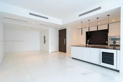 300 Biscayne Boulevard Way Miami FL 33131