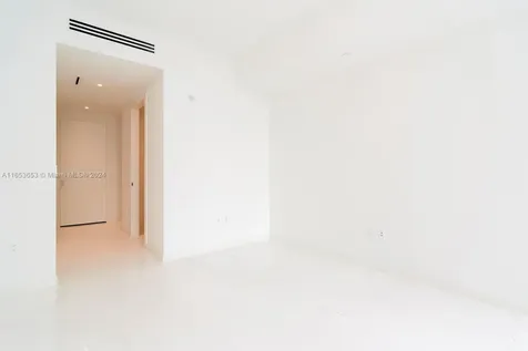 300 Biscayne Boulevard Way Miami FL 33131