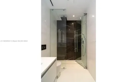 300 Biscayne Boulevard Way Miami FL 33131