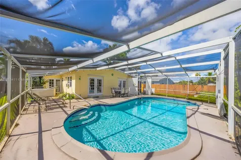 1125 NE 6th Street Hallandale Beach FL 33009