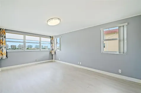 9381 E Bay Harbor Drive Bay Harbor Islands FL 33154