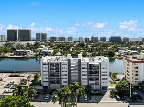 9381 E Bay Harbor Drive Bay Harbor Islands FL 33154