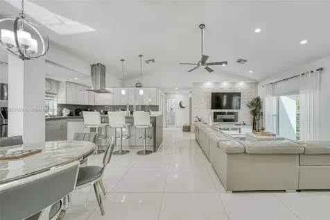 401 Calle Limon Marathon FL 33050
