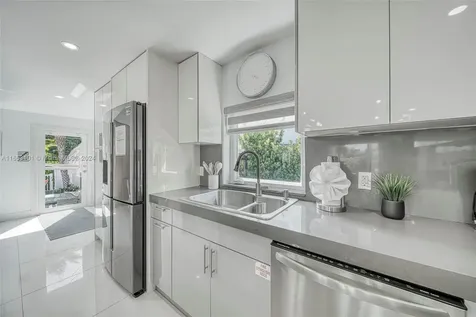 401 Calle Limon Marathon FL 33050