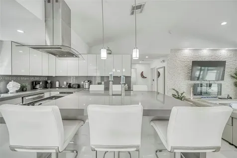 401 Calle Limon Marathon FL 33050