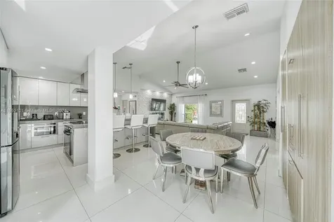 401 Calle Limon Marathon FL 33050