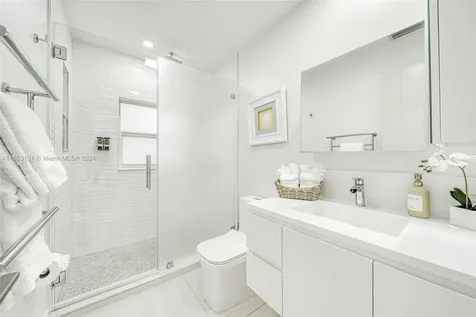 401 Calle Limon Marathon FL 33050