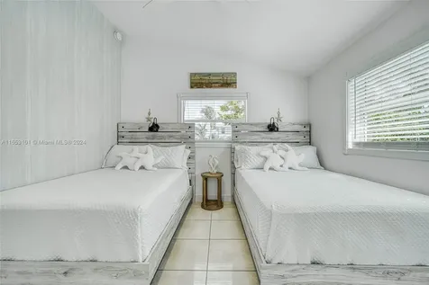 401 Calle Limon Marathon FL 33050
