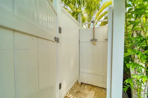 401 Calle Limon Marathon FL 33050