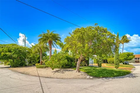 401 Calle Limon Marathon FL 33050