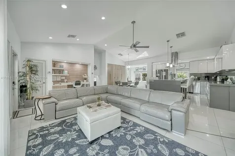 401 Calle Limon Marathon FL 33050