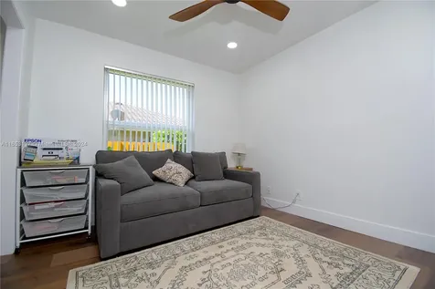 5024 NW 97th Drive Coral Springs FL 33076