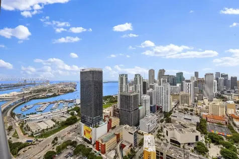 601 NE 1 Miami FL 33132