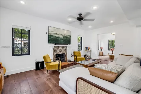 52 NE 46th Street Miami FL 33137