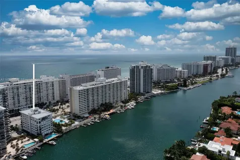 5640 Collins Avenue Miami Beach FL 33140