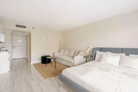 19201 Collins Avenue Sunny Isles Beach FL 33160