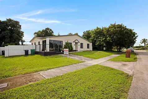 15921 SW 106th Avenue Miami FL 33157