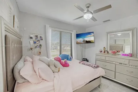 15921 SW 106th Avenue Miami FL 33157