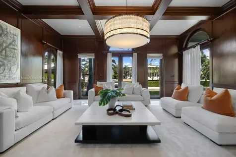 1525 W 24th Street Miami Beach FL 33140