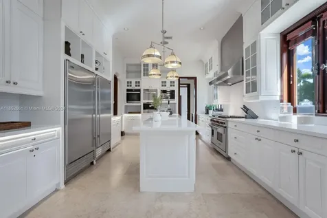 1525 W 24th Street Miami Beach FL 33140