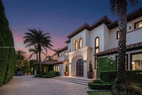 1525 W 24th Street Miami Beach FL 33140
