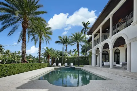 1525 W 24th Street Miami Beach FL 33140