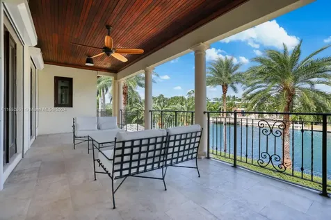 1525 W 24th Street Miami Beach FL 33140