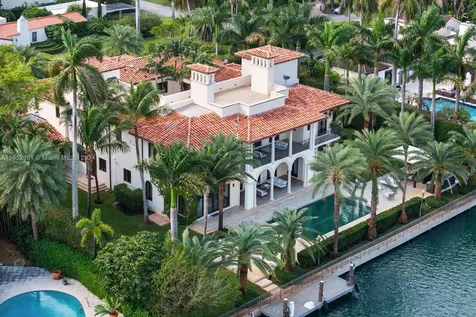 1525 W 24th Street Miami Beach FL 33140