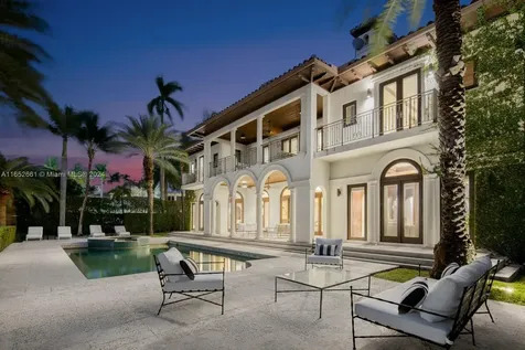 1525 W 24th Street Miami Beach FL 33140