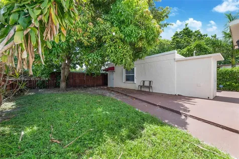 2112 SW 17th Street Miami FL 33145