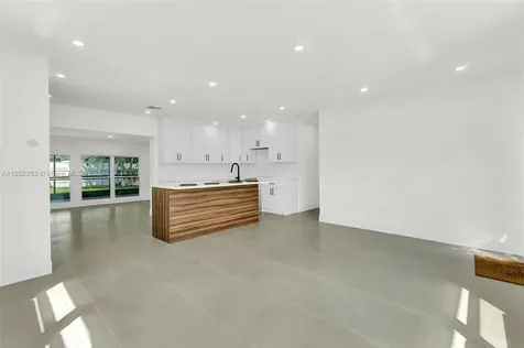 1171 NE 211th Terrace Miami FL 33179