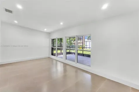 1171 NE 211th Terrace Miami FL 33179