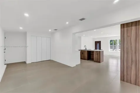 1171 NE 211th Terrace Miami FL 33179