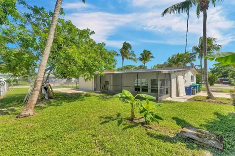 1171 NE 211th Terrace Miami FL 33179