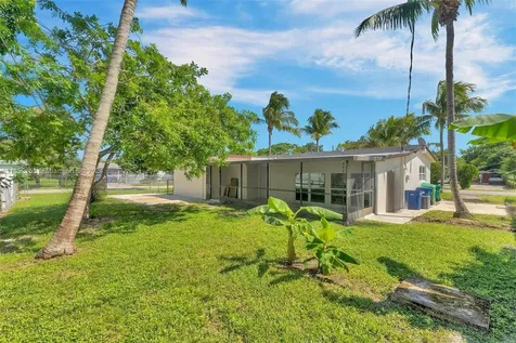 1171 NE 211th Terrace Miami FL 33179