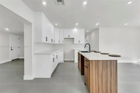 1171 NE 211th Terrace Miami FL 33179