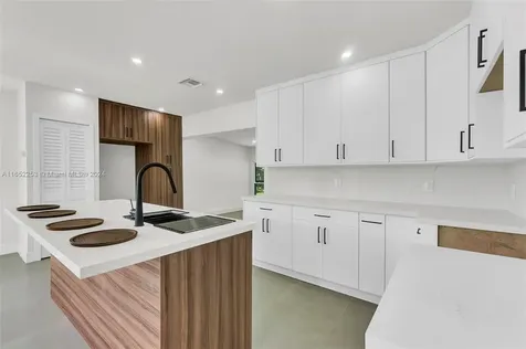 1171 NE 211th Terrace Miami FL 33179