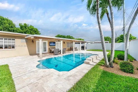 5565 W 13th Avenue Hialeah FL 33012