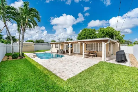 5565 W 13th Avenue Hialeah FL 33012