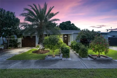 1561 NW 8th Terrace Homestead FL 33030