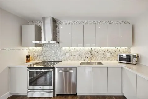 670 Allendale Road Key Biscayne FL 33149