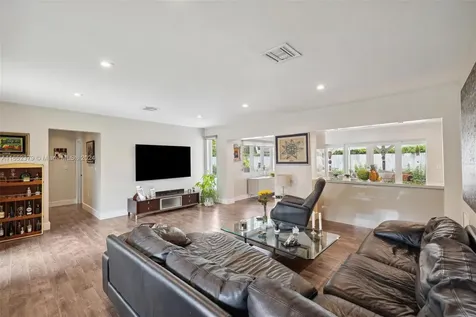 670 Allendale Road Key Biscayne FL 33149