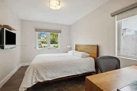 670 Allendale Road Key Biscayne FL 33149