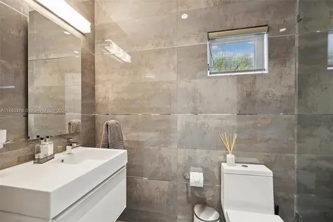 670 Allendale Road Key Biscayne FL 33149