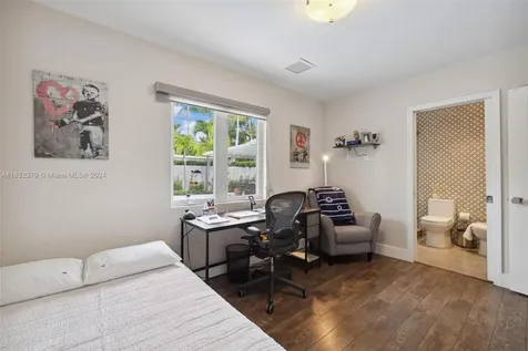 670 Allendale Road Key Biscayne FL 33149