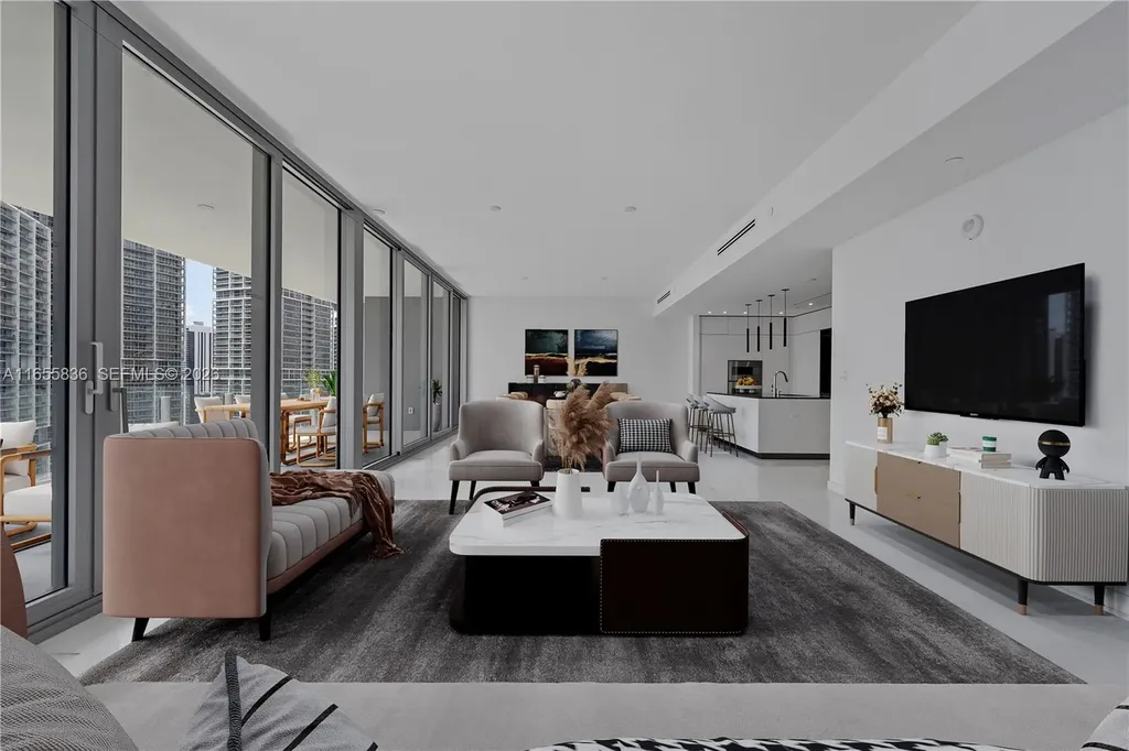 300 Biscayne Blvd Way Miami FL 33131
