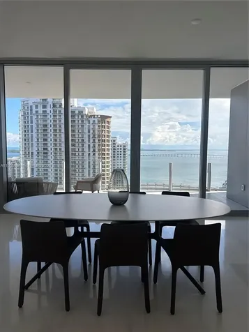 300 Biscayne Blvd Way Miami FL 33131
