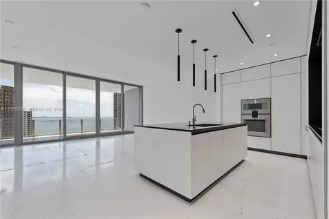 300 Biscayne Blvd Way Miami FL 33131