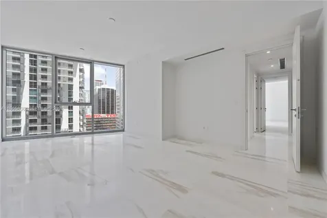 300 Biscayne Blvd Way Miami FL 33131